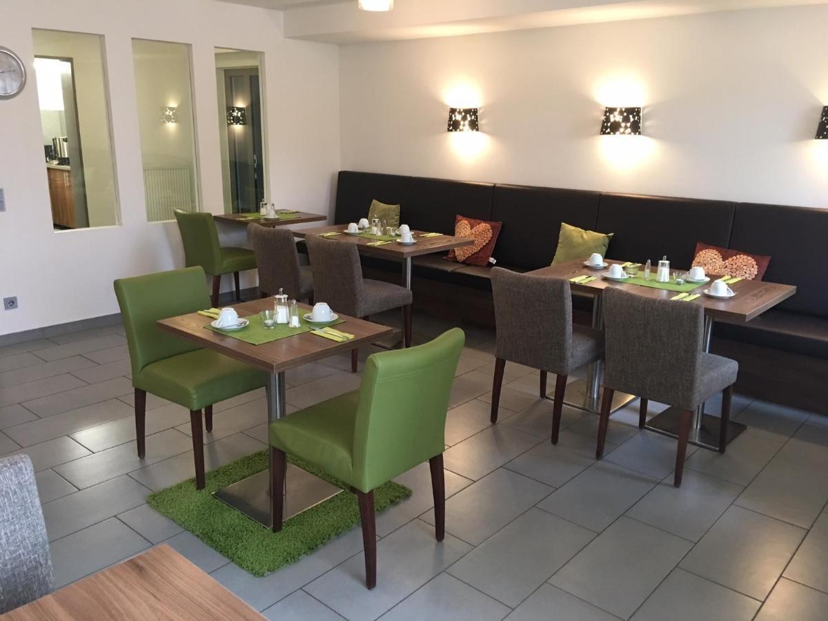 Stadthotel Bernstein เรเกนส์บวร์ก ภายนอก รูปภาพ