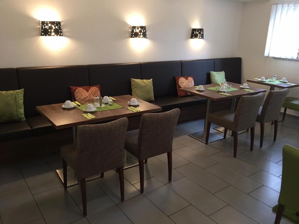 Stadthotel Bernstein เรเกนส์บวร์ก ภายนอก รูปภาพ