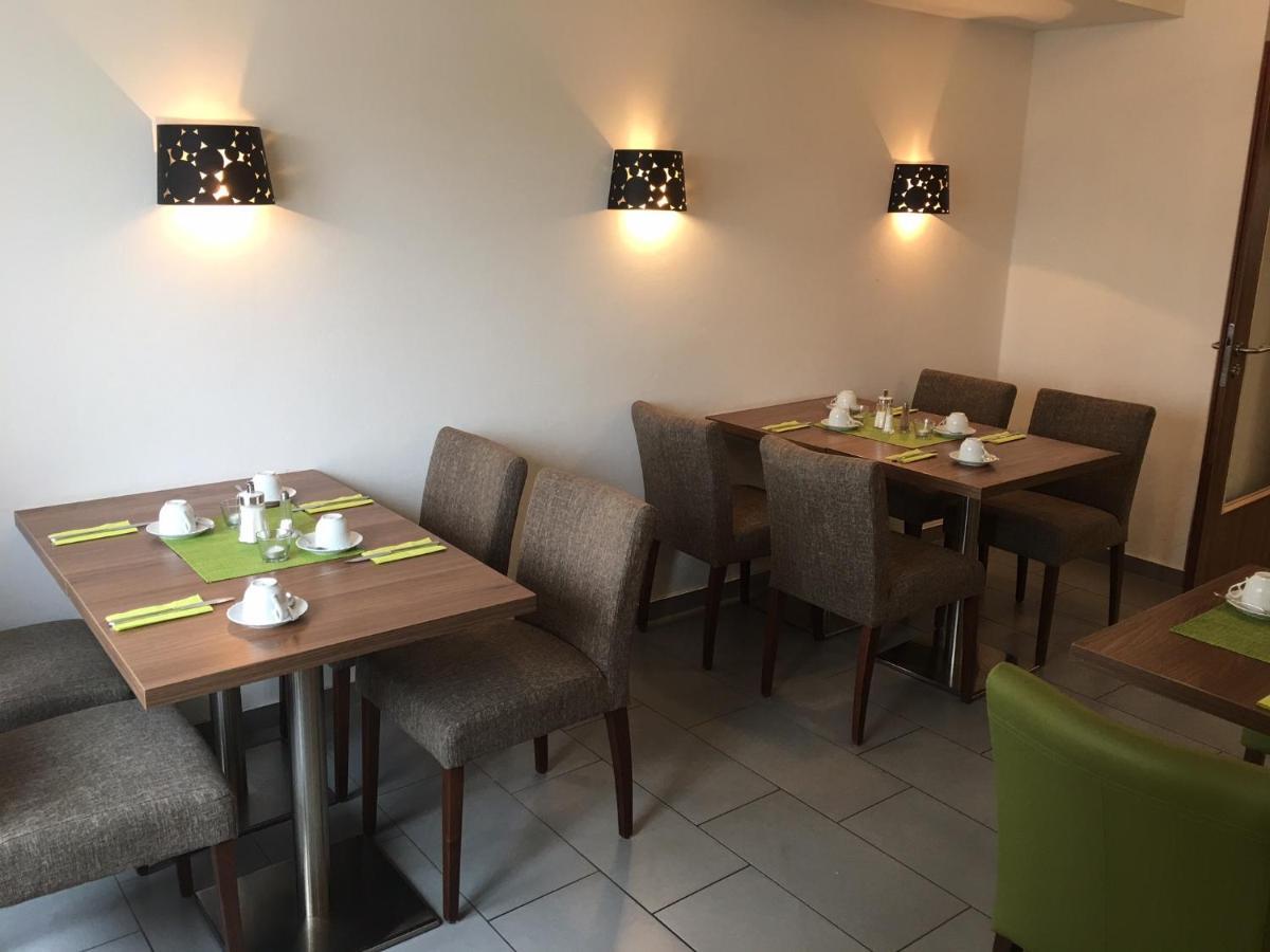 Stadthotel Bernstein เรเกนส์บวร์ก ภายนอก รูปภาพ